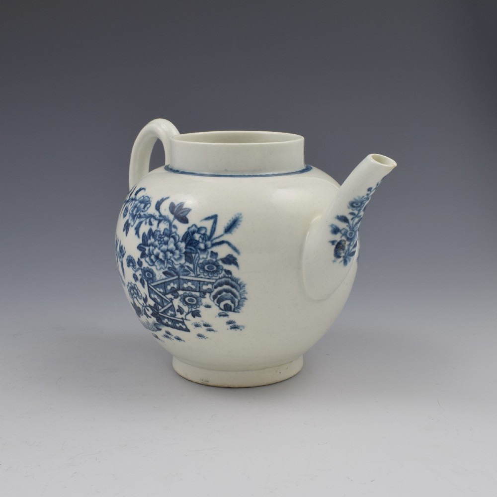 First Period Worcester Porcelain Fence Pattern Teapot c.1770 View II