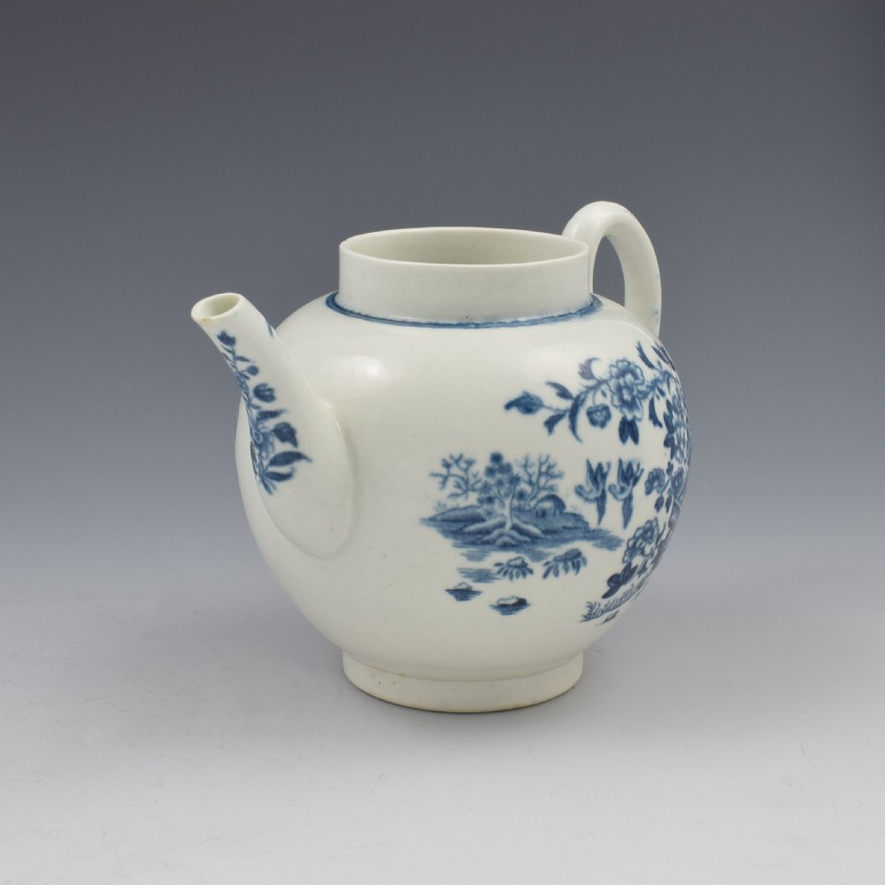 First Period Worcester Porcelain Fence Pattern Teapot c.1770 View III