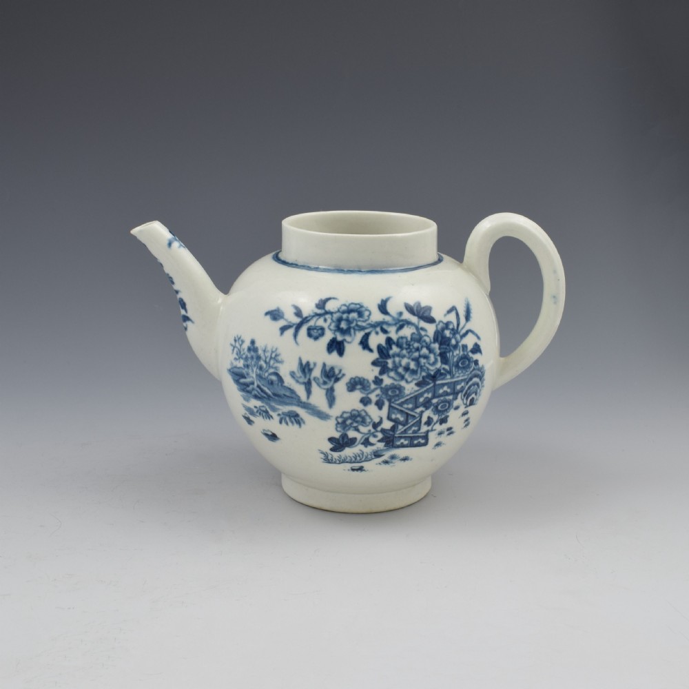 First Period Worcester Porcelain Fence Pattern Teapot c.1770 View IV