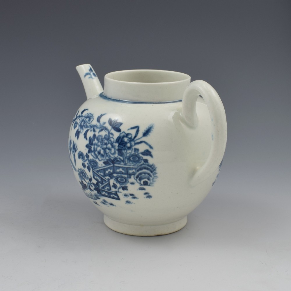 First Period Worcester Porcelain Fence Pattern Teapot c.1770 View V