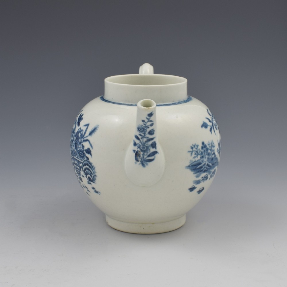First Period Worcester Porcelain Fence Pattern Teapot c.1770 View XI