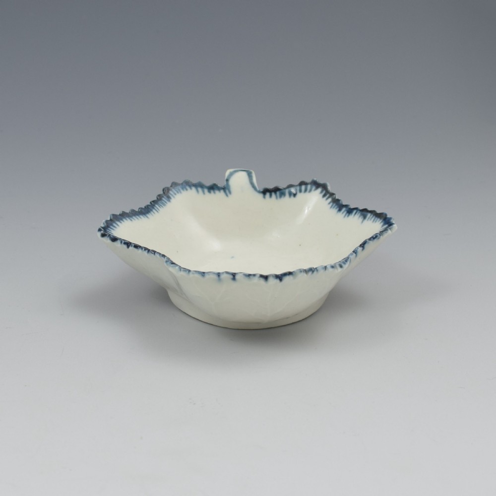 Rare Caughley Porcelain Pickle Leaf Dish Single Flowerhead Pattern  View IV
