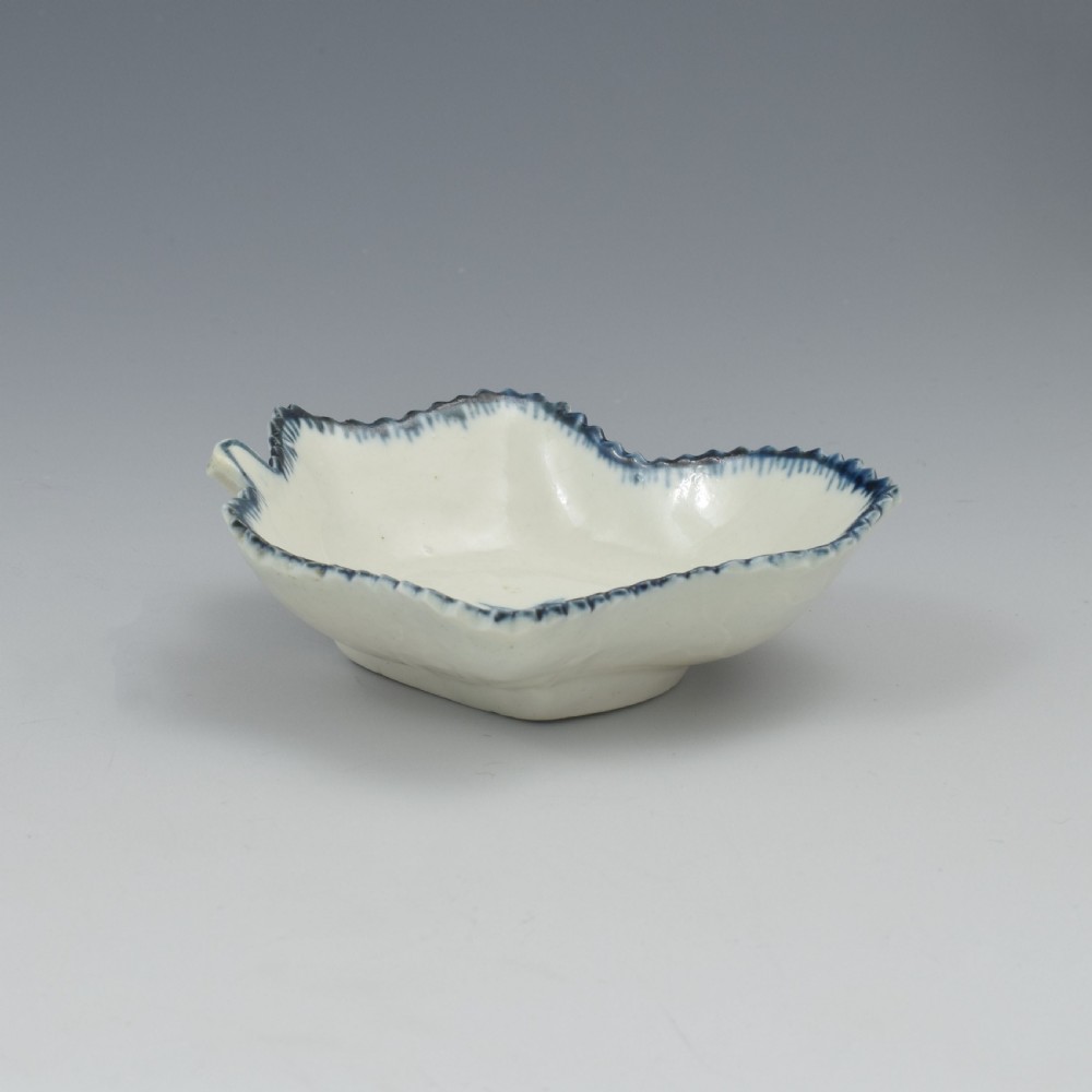 Rare Caughley Porcelain Pickle Leaf Dish Single Flowerhead Pattern  View VI