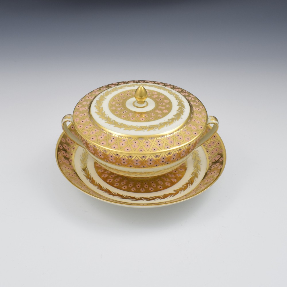 Fine Derby Porcelain Ecuelle Bowl, Cover & Stand Pattern 431 View IV