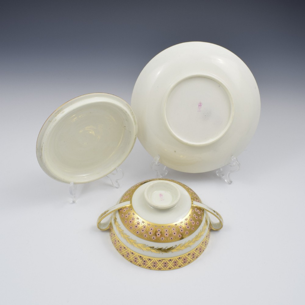 Fine Derby Porcelain Ecuelle Bowl, Cover & Stand Pattern 431 View VIII