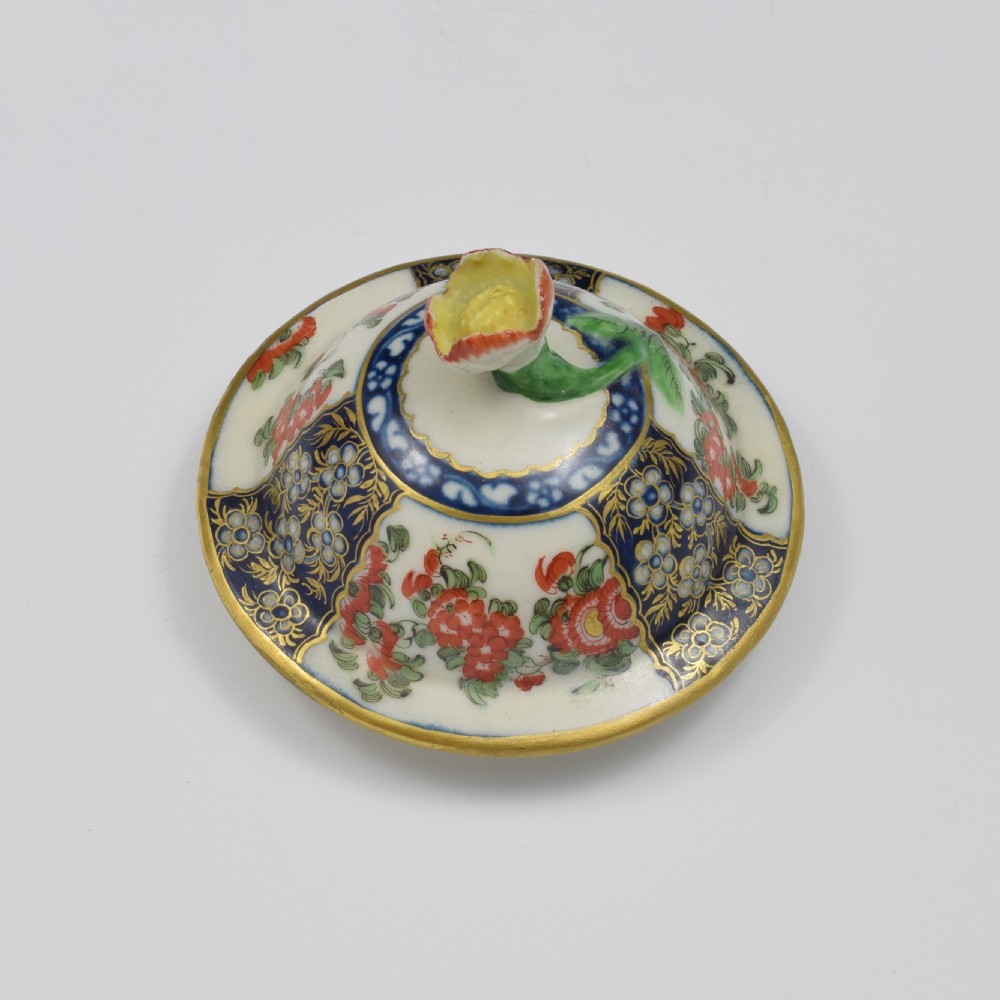 First Period Worcester Porcelain Kakiemon Vase & Cover Ex-Zorensky View X