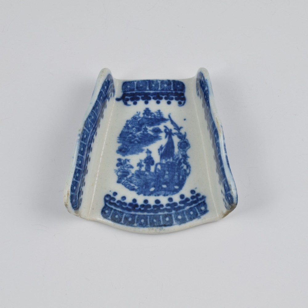 Caughley Porcelain Fisherman Pattern Asparagus Server c.1785