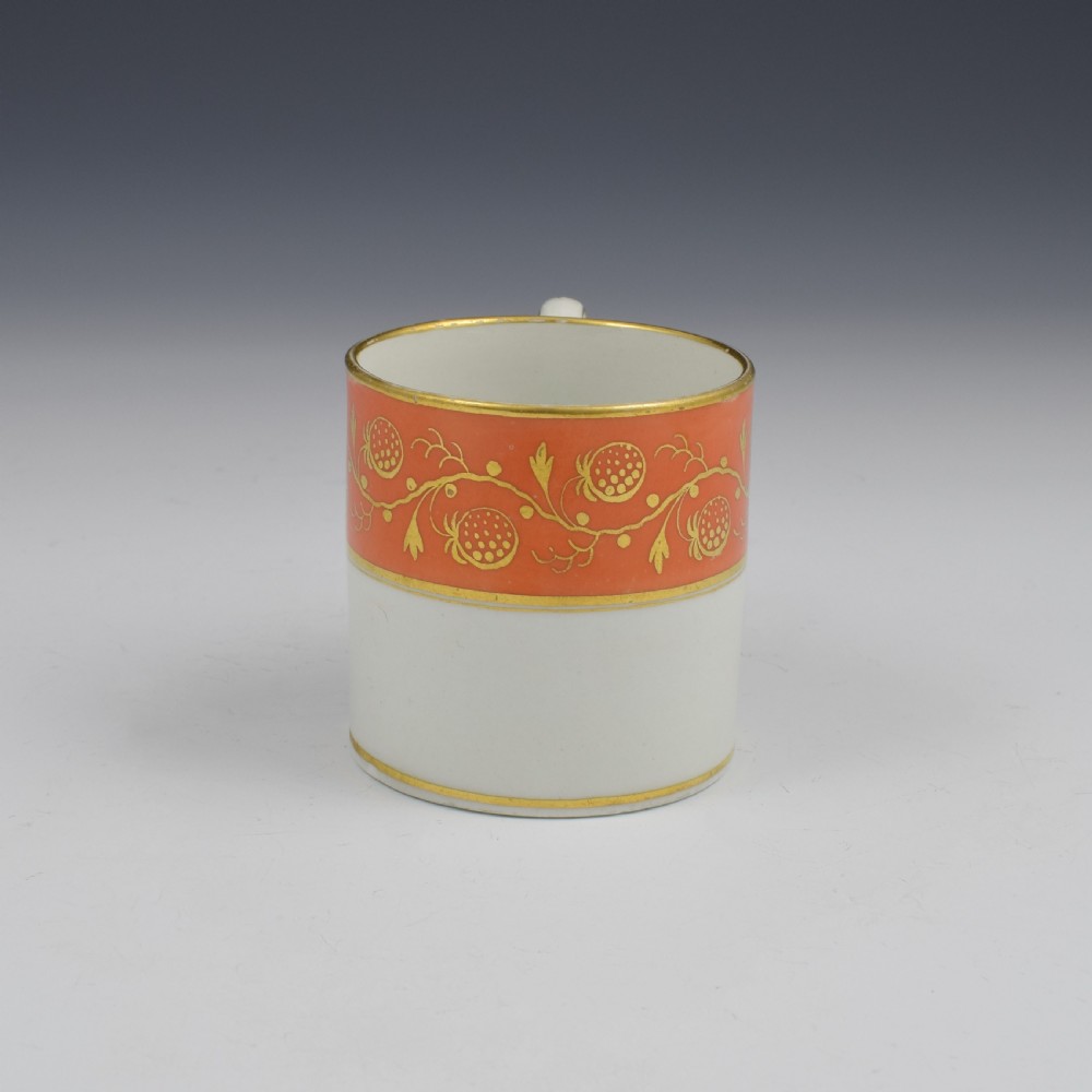 Barr Period Worcester Porcelain Strawberries Coffee Can c.1805 View IV