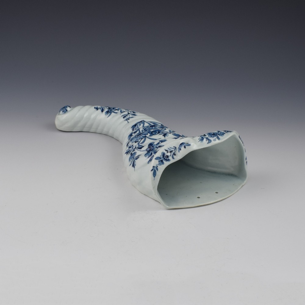 Rare First Period Worcester Porcelain Daisy Pattern Cornucopia Wall Pocket c.1760 View IV