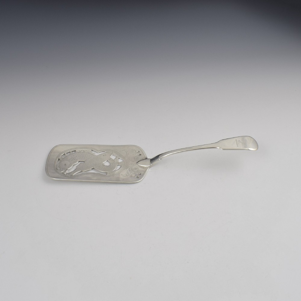 Antique Georgian Irish Silver Fish Slice Samuel Neville Dublin 1823 View IV