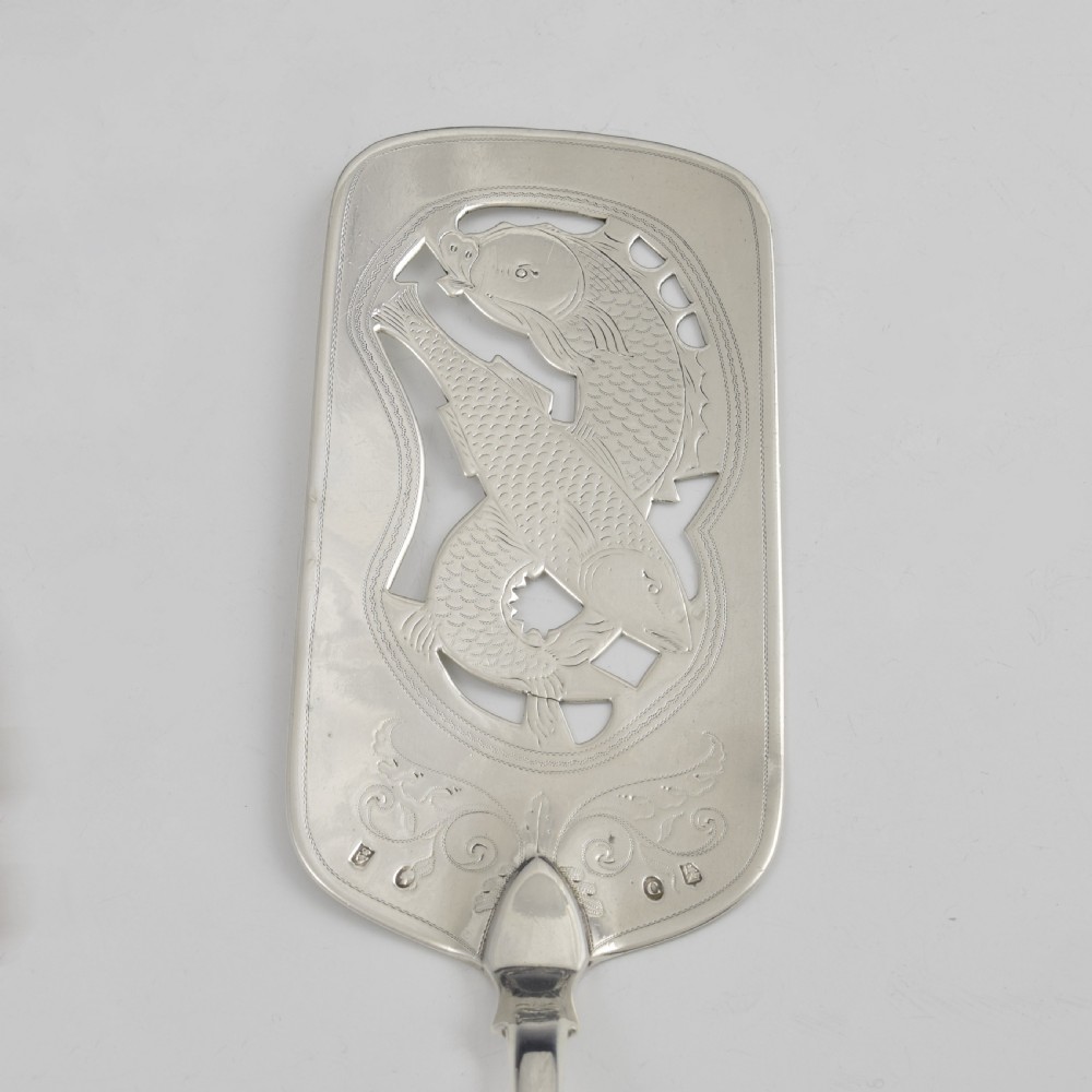 Antique Georgian Irish Silver Fish Slice Samuel Neville Dublin 1823 View VI