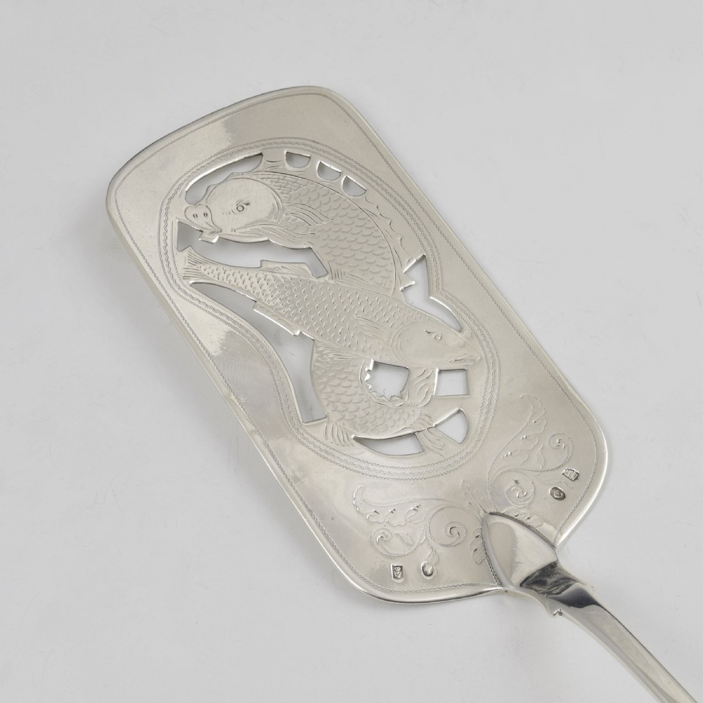 Antique Georgian Irish Silver Fish Slice Samuel Neville Dublin 1823 View VIII