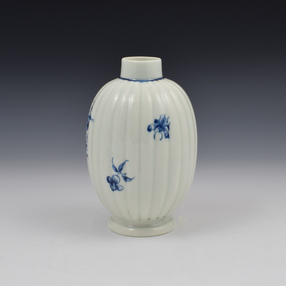 First Period Worcester Porcelain The Gilliflower Pattern Fluted Tea Canister c.1770 View II