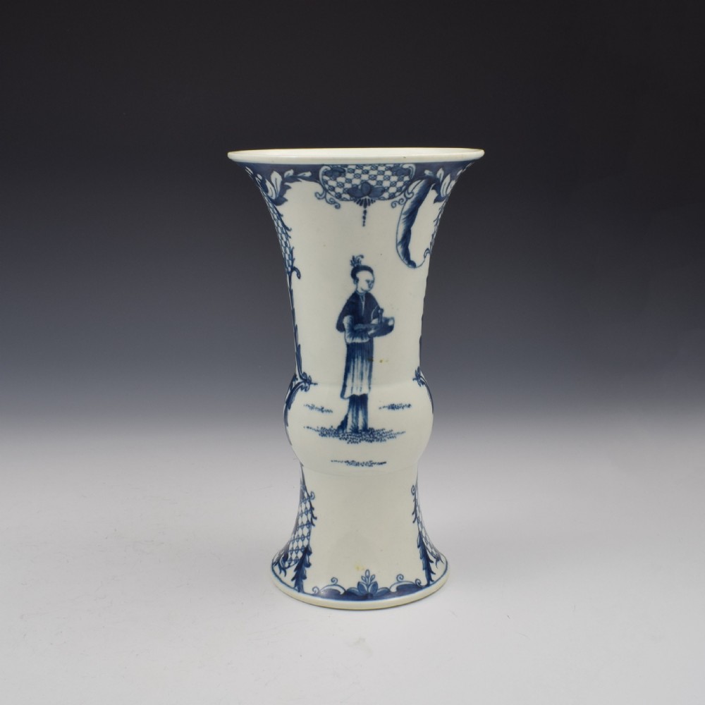 Large First Period Worcester Porcelain Vase Telephone Box Pattern c.1770 View III