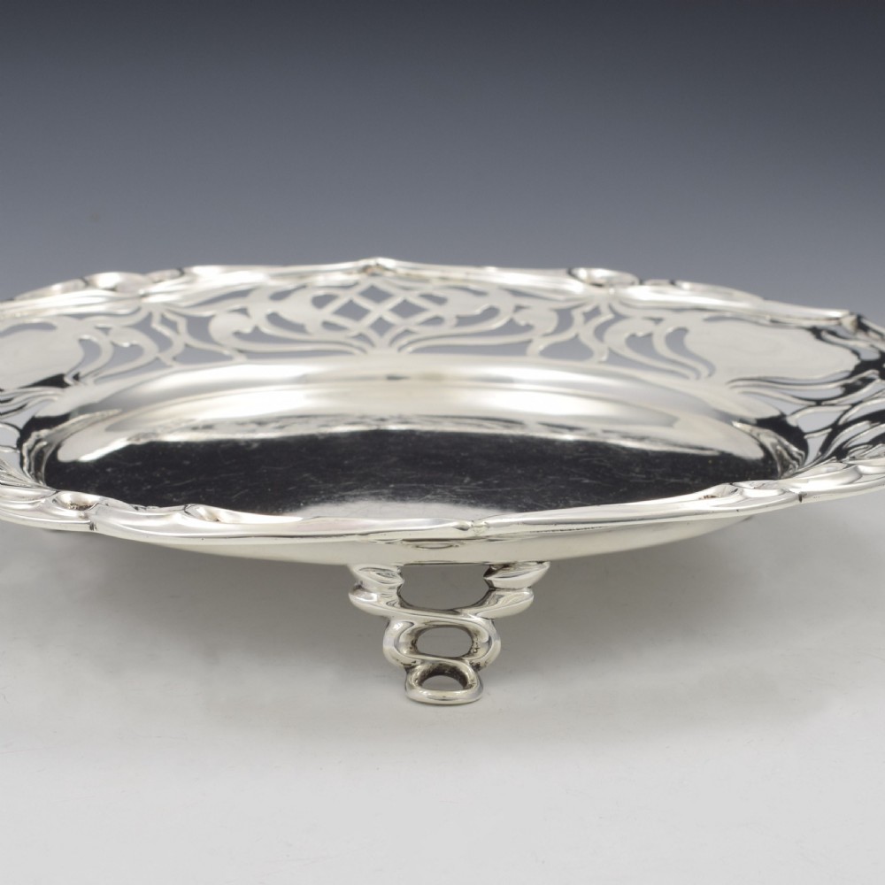 Fine Edwardian Art Nouveau Pierced Silver Comport / Tazza Mappin & Webb View V