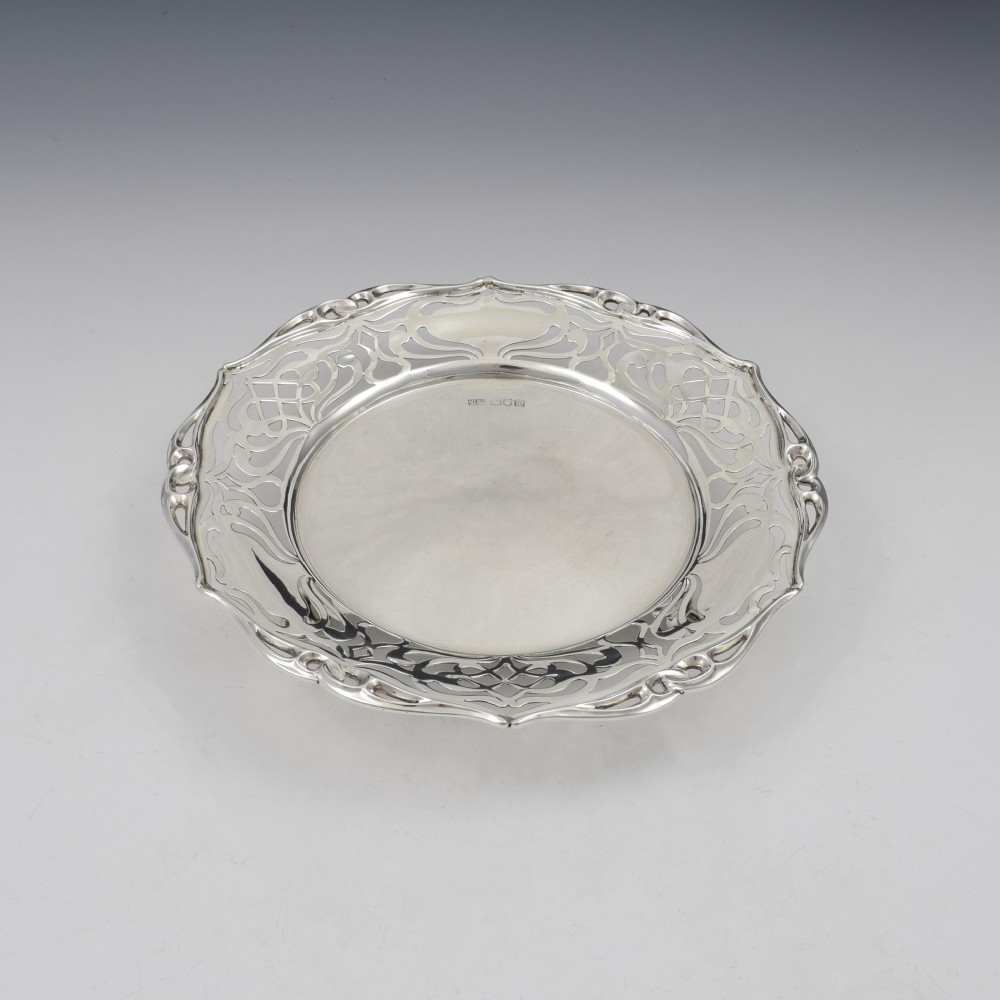 Fine Edwardian Art Nouveau Pierced Silver Comport / Tazza Mappin & Webb View III