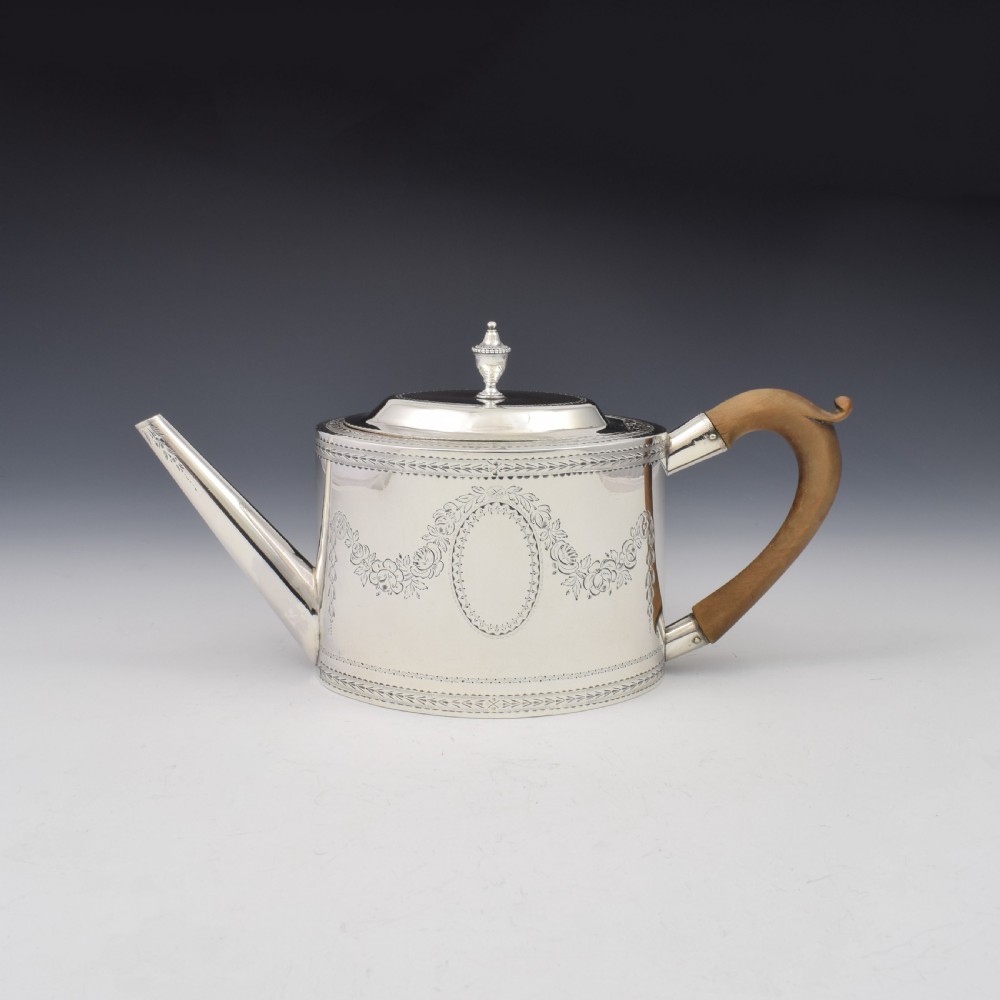 Fine Georgian Silver Oval Teapot 1783 John Kidder