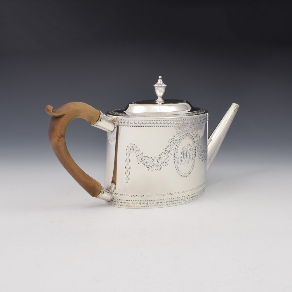 Fine Georgian Silver Oval Teapot 1783 John Kidder View VI