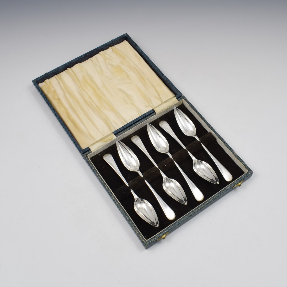 Cased Set Of Six 6 Silver Grapefruit Spoons