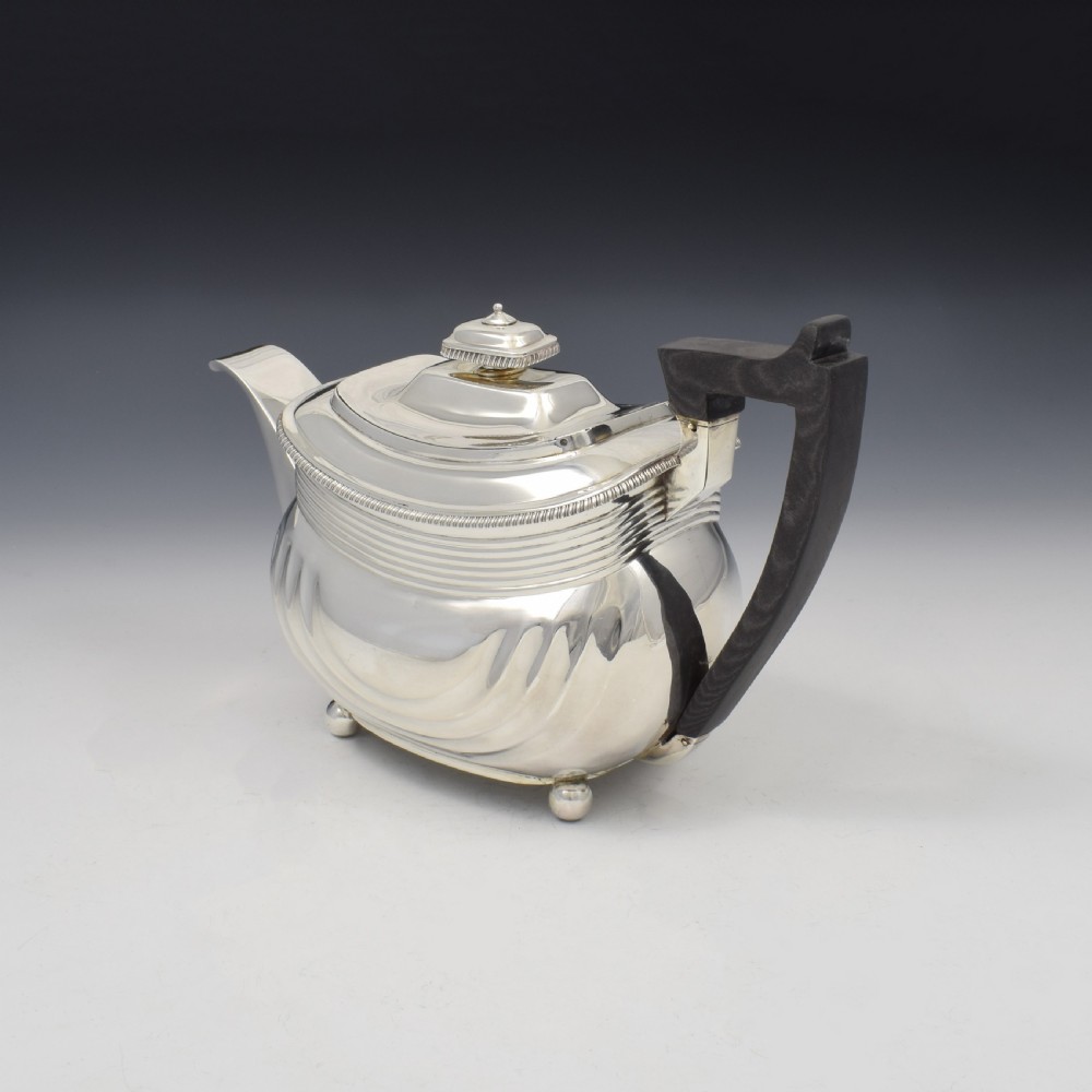 Fine Georgian Silver Bombe Teapot 1806 View VI