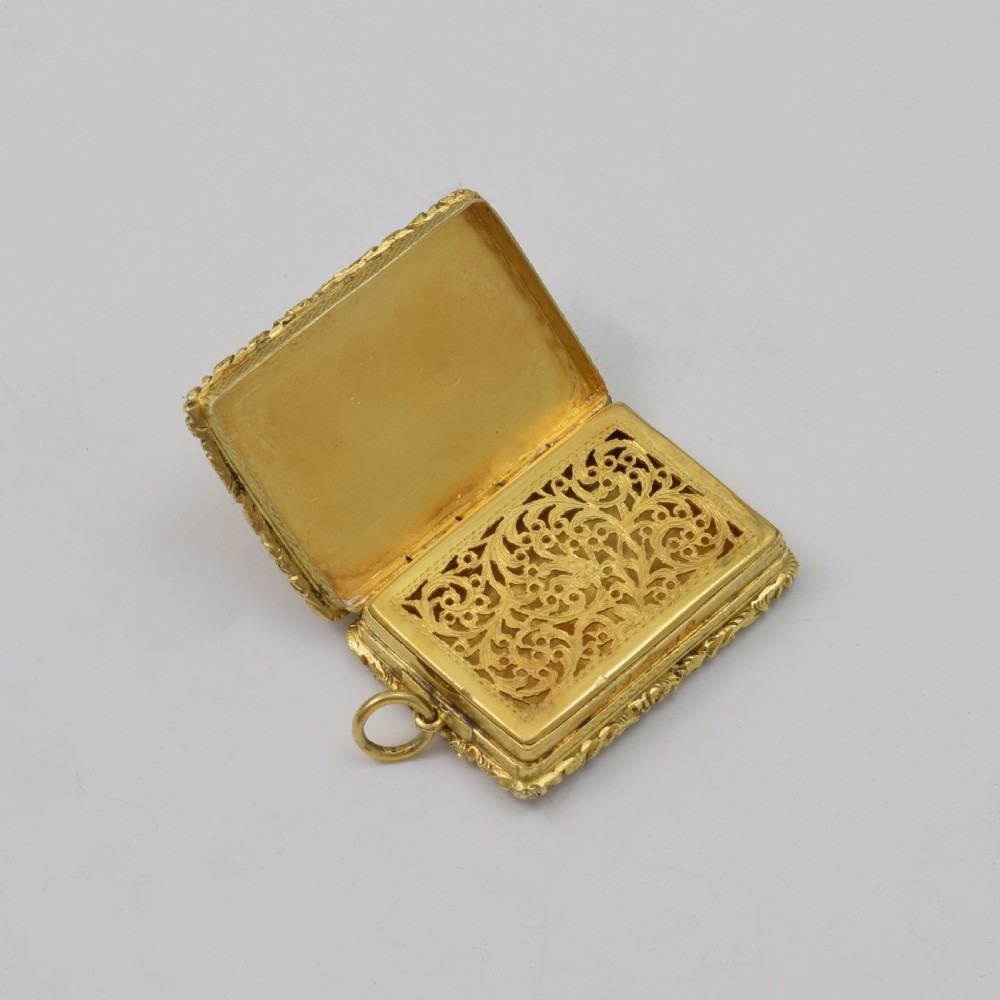 Fine Georgian Silver Gilt Vinaigrette John Bettridge View V