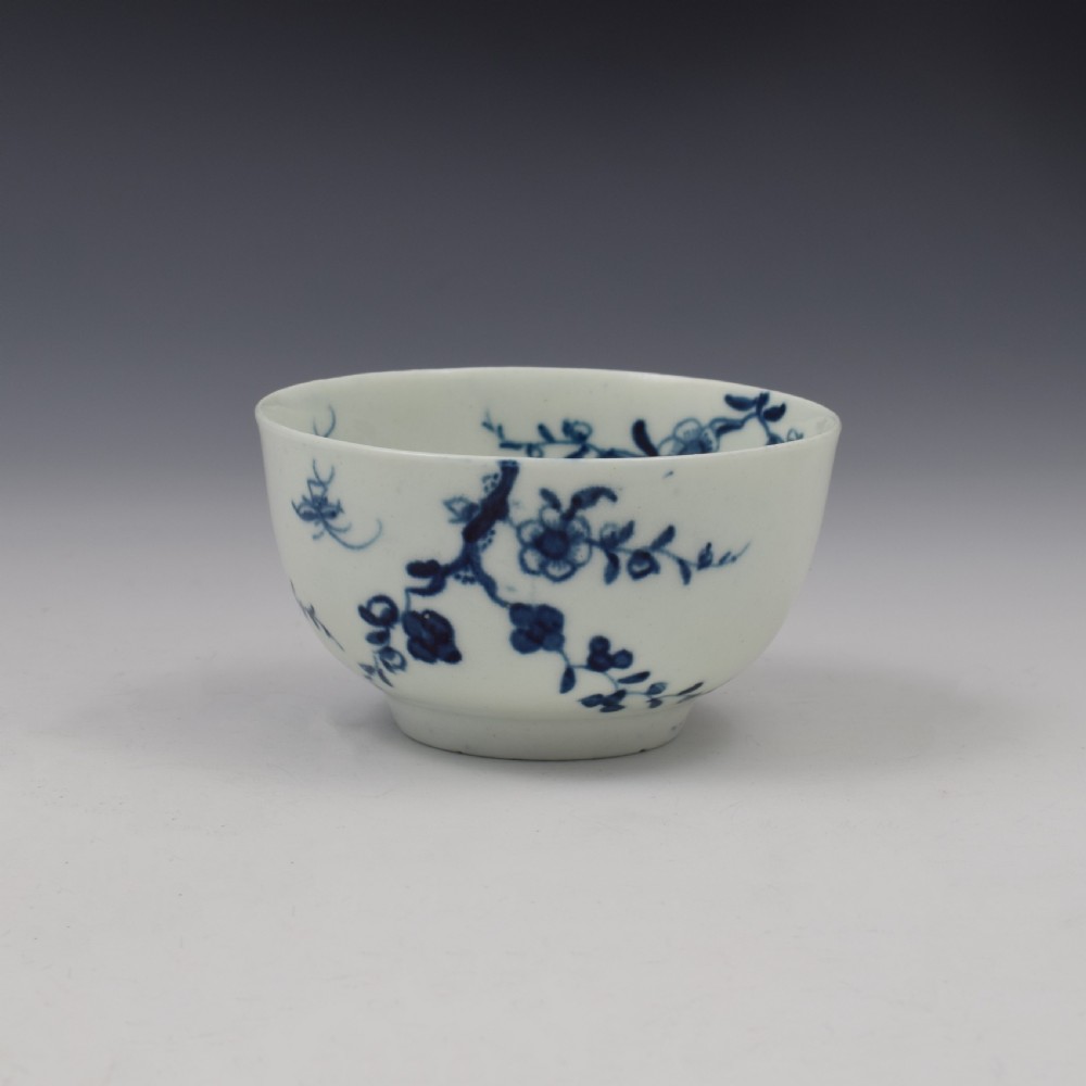First Period Worcester Porcelain Prunus Root Tea Bowl & Saucer c.1760 View V