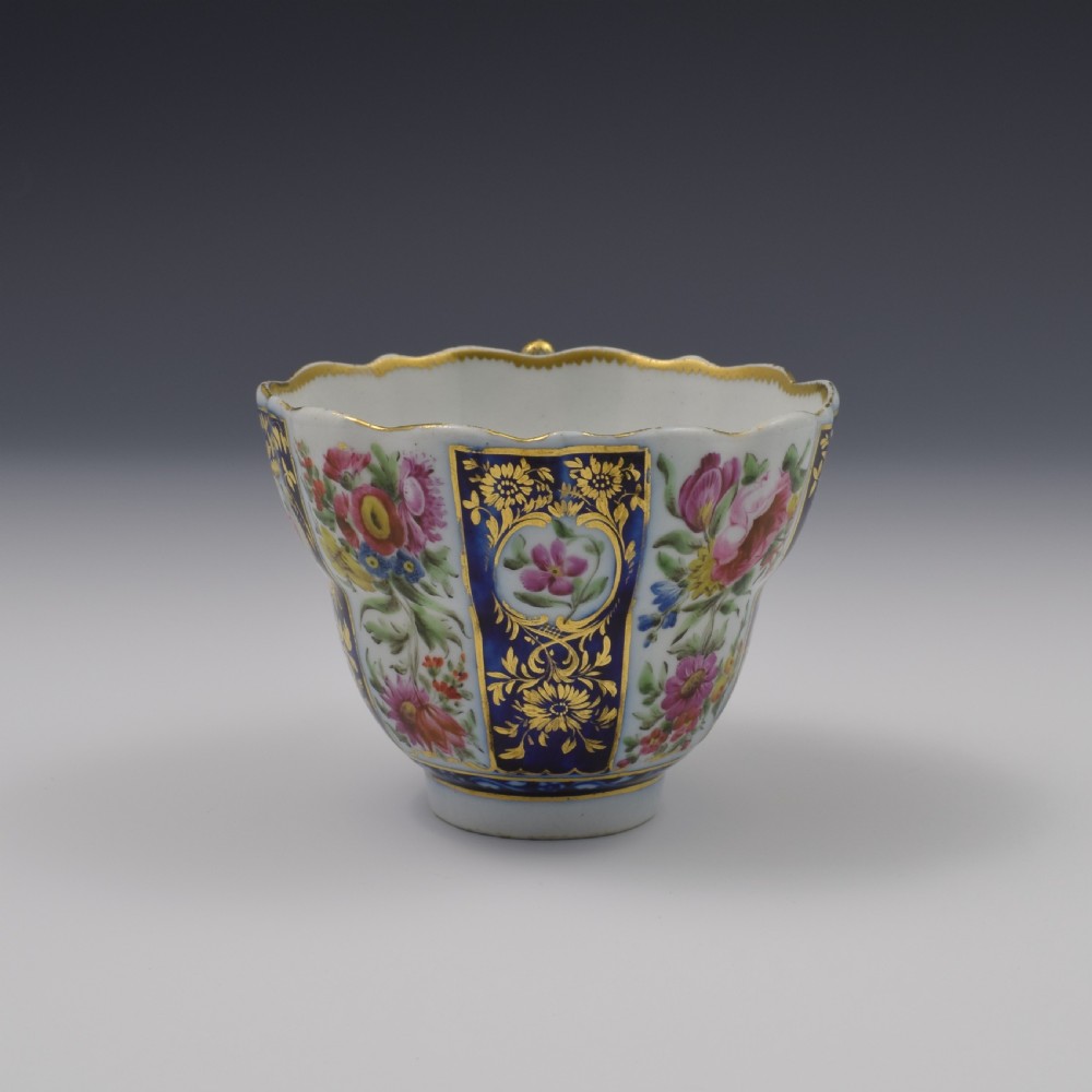 First Period Worcester Porcelain Queen's Pattern Chocolate Cup c.1768 View III