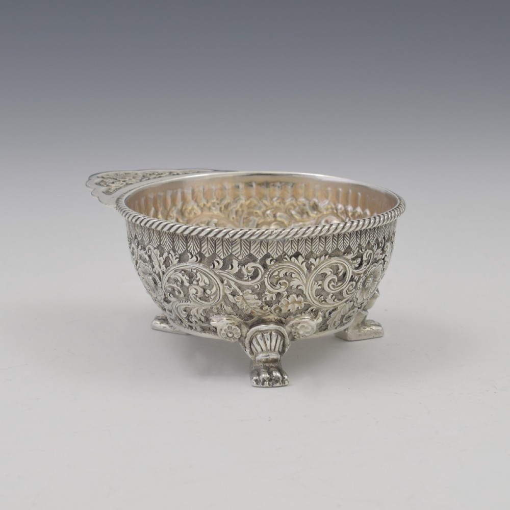 Art Nouveau Repousse Tiffany & Co. Sterling Silver Quaich / Wine Taster c.1890 View IV
