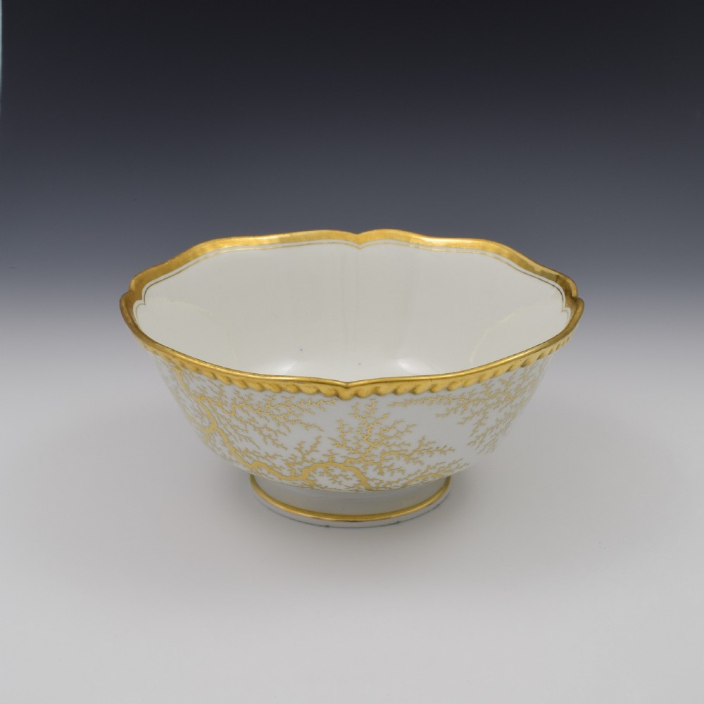 Large Flight, Barr & Barr Worcester Porcelain Gilt Seaweed Bowl c.1815 View II