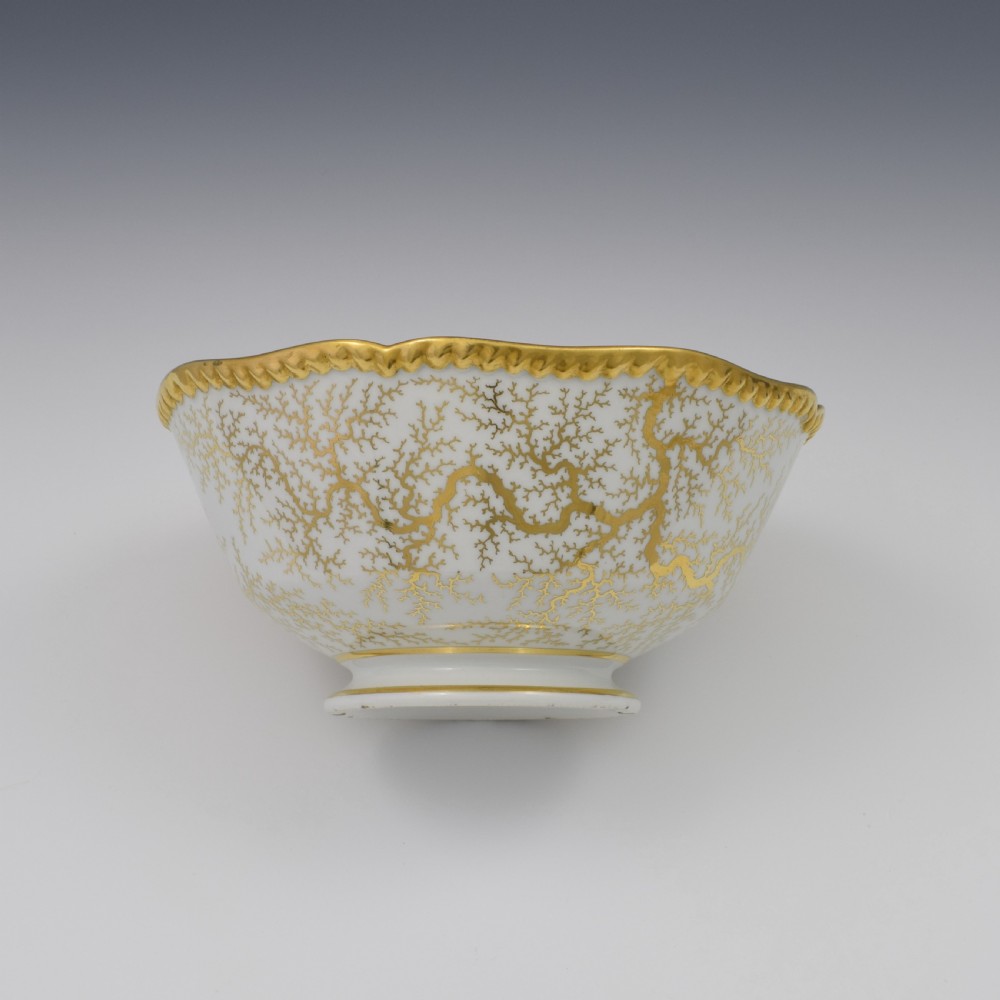 Large Flight, Barr & Barr Worcester Porcelain Gilt Seaweed Bowl c.1815 View V
