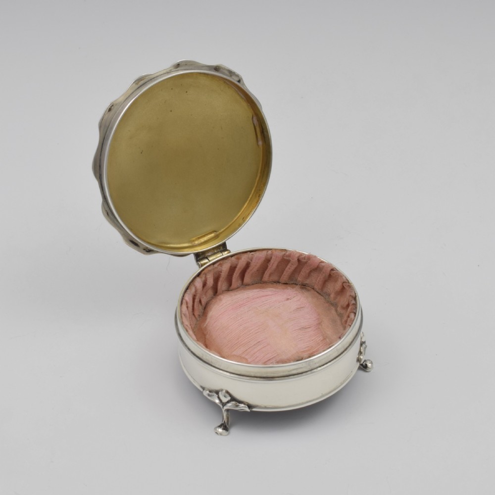 Pretty Art Nouveau Silver Jewellery Box  View IV