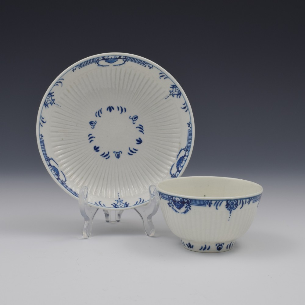 First Period Worcester Porcelain Ribbed Tea Bowl & Saucer Lambrequin Border