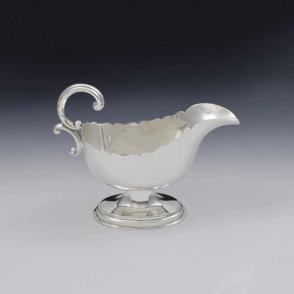 Large Edwardian Silver Pedestal Sauceboat / Sauce Boat