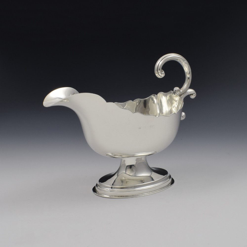Large Edwardian Silver Pedestal Sauceboat / Sauce Boat View VI