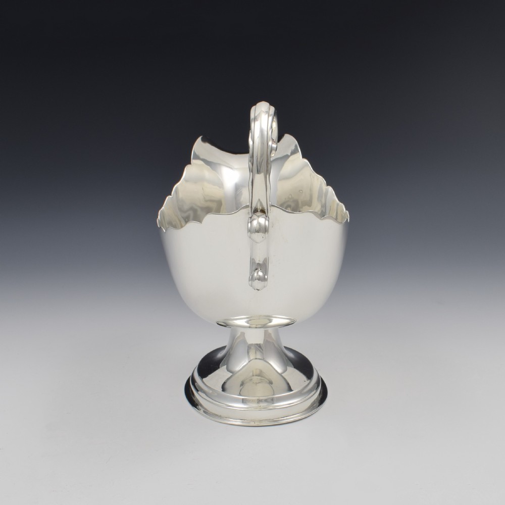 Large Edwardian Silver Pedestal Sauceboat / Sauce Boat View IX