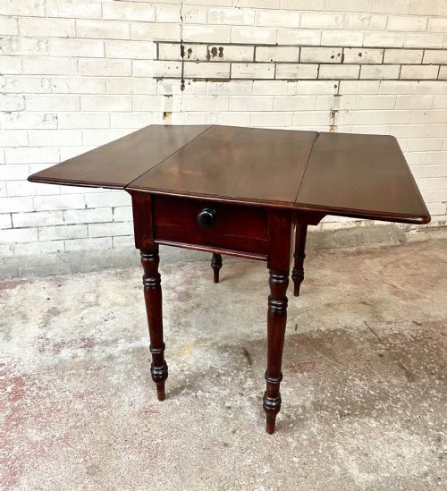 Victorian Mahogany Drop Leaf Table.