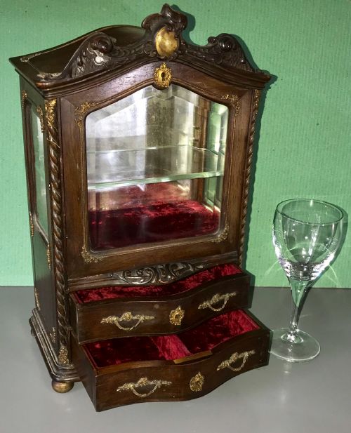 Victorian Jewellery Box / Vitrine