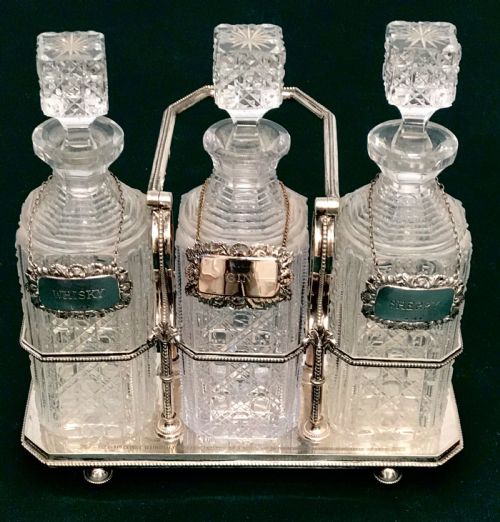 Fine Victorian Cut Glass Decanter Set, Tantalus, Decanters,  Circa 1870