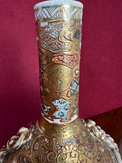 SATSUMA BOTTLE VASE CIRCA 1890 - ADDITIONAL PHOTO 1