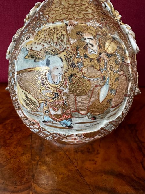 SATSUMA BOTTLE VASE CIRCA 1890 - ADDITIONAL PHOTO 6