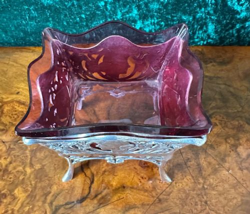 ART NOUVEAU WMF RUBY GLASS BASKET CIRCA 1900 - ADDITIONAL PHOTO 1