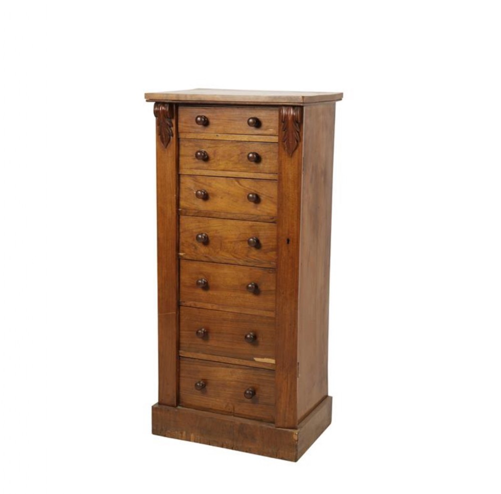 19 ct Mahogany Wellington chest