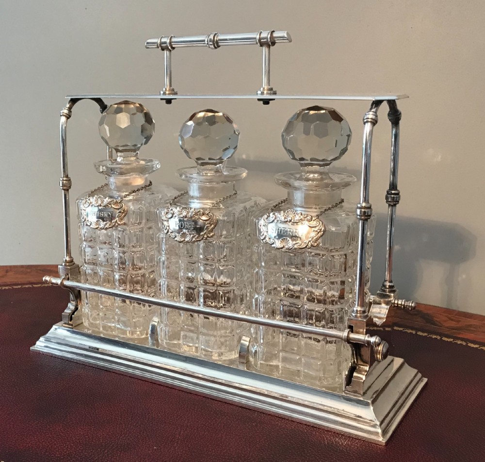 Superb condition tantalus with silver labels