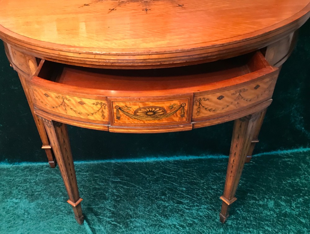 A exceptional quality satinwood card table circa 1890 View III