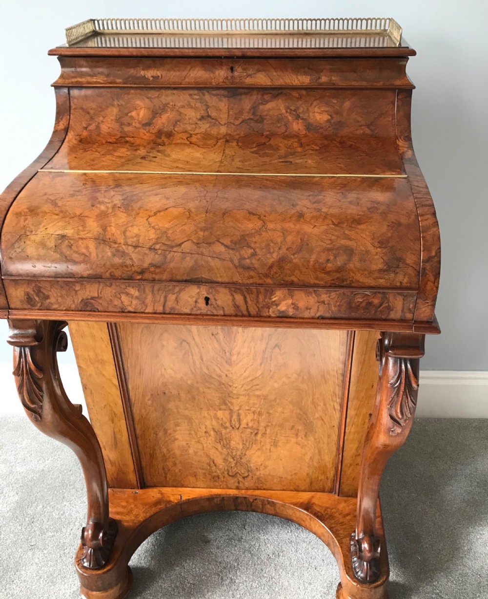 Victorian walnut Davenport desk circa 1870 View IV