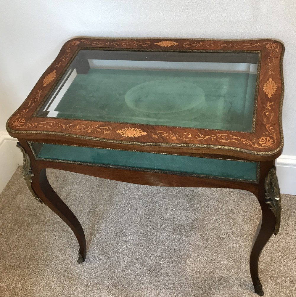 Bijouterie collectors side display table cabinet circa 1900 View V