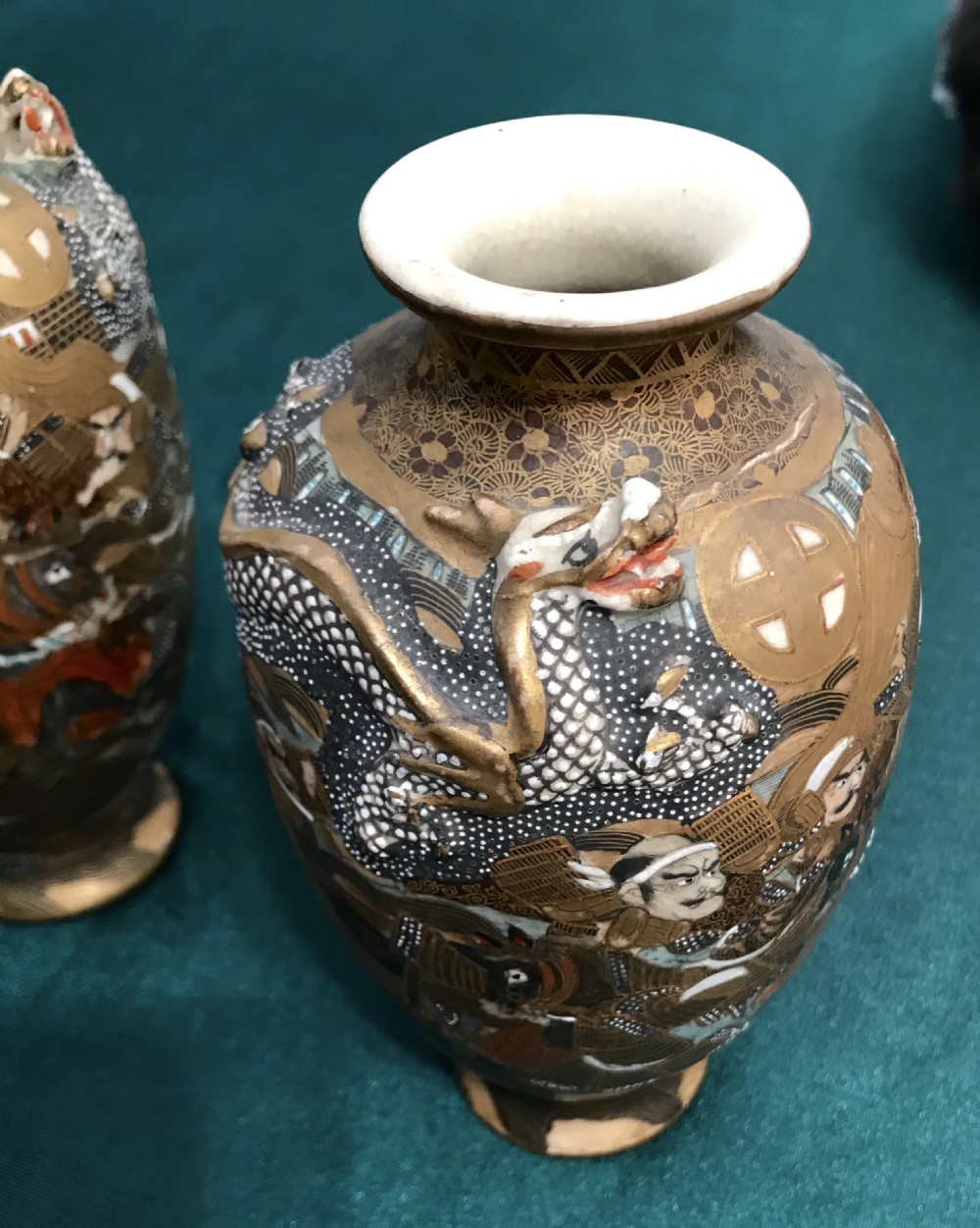 Most decorative Satsuma, pair of Japanese vases, circa 1900 View II