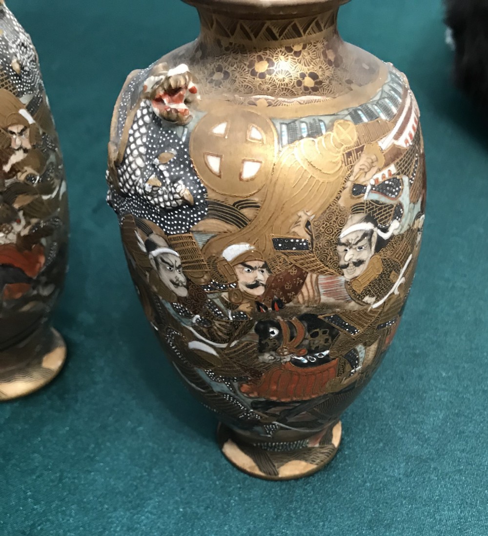 Most decorative Satsuma, pair of Japanese vases, circa 1900 View V