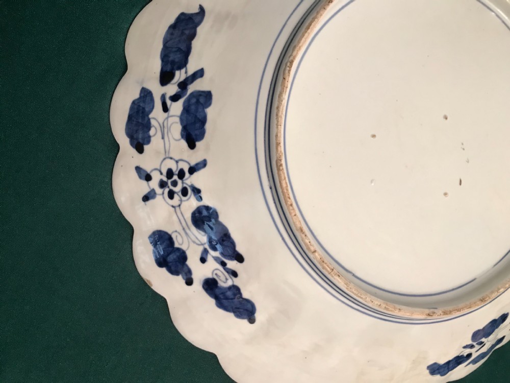 Good and large Imari charger, Japanese, Wall plate, circa 1900 View IV