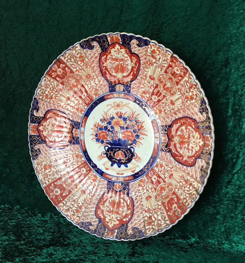 Good and large Imari charger. Wall plate. Oriental.circa 1900